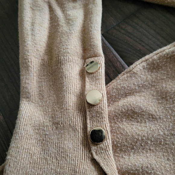 Zara sweater - Picture 3 of 3